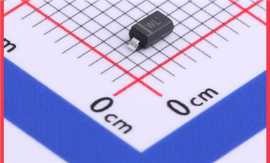 具有优异性能的稳压二极管BZT52C18