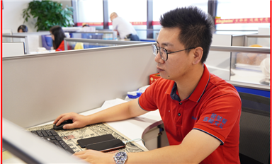 金航标销售经理程童 最美青春是奋斗