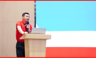 萨科微丘辉林做客华强大讲堂，分享销售破局之道
