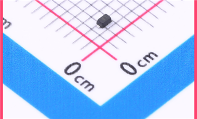 智能门锁中的隐形守护者：SLESD5B5CU静电保护二极管技术解析